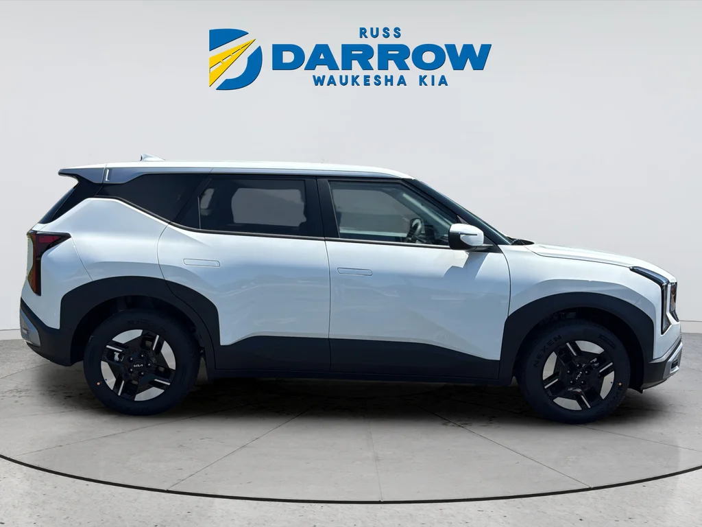 New 2027 Snow White Pearl Kia LX image 6
