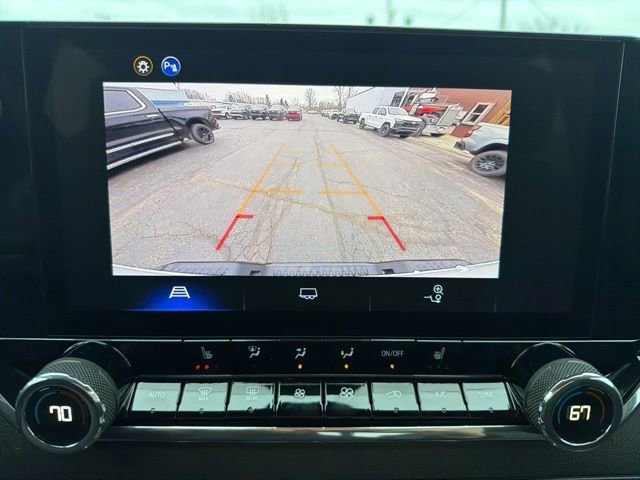 New 2026 Summit White Chevrolet Trail Boss image 29