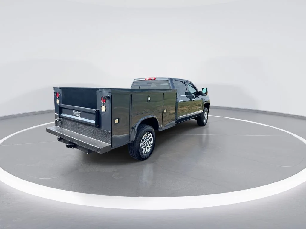 Used 2017 Gray Chevrolet LTZ image 8