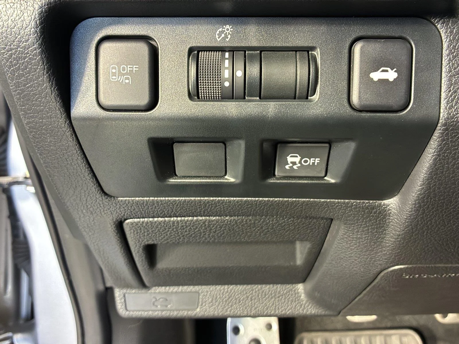 Used 2020 Ice Silver Metallic Subaru STI Limited image 17