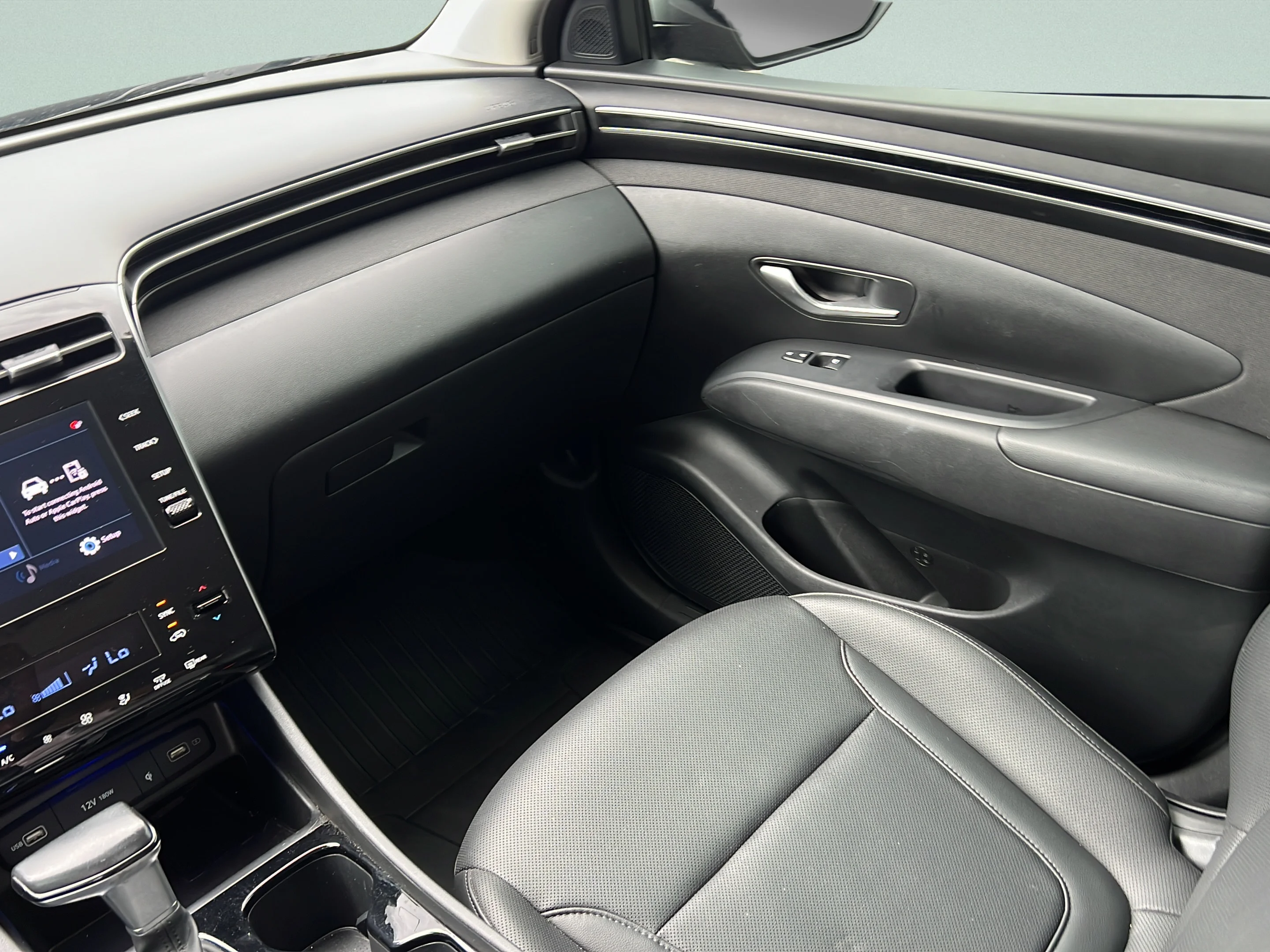 Used 2023 Amazon Gray Hyundai SEL image 13