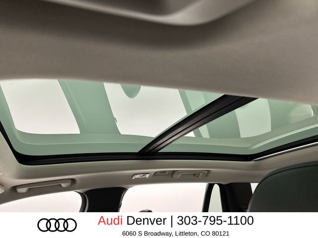 Used 2021 Black Volvo T6 Momentum image 22