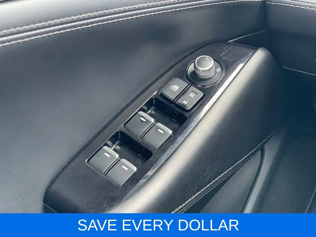 Used 2019 Red Mazda Grand Touring image 20