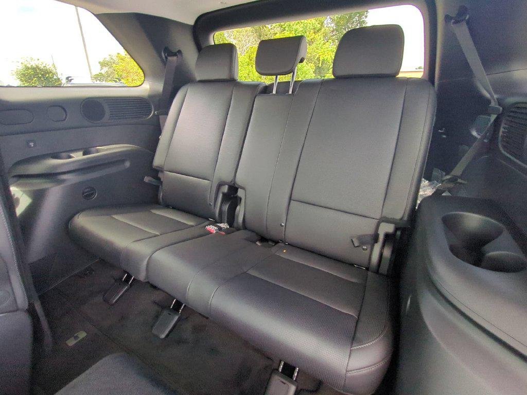 New 2027 Black Hyundai SEL FWD image 16