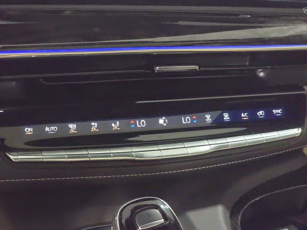 Used 2023 Crystal White Tricoat Cadillac Premium Luxury image 22