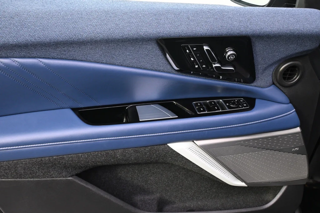 2026 Cadillac OPTIQ Premium Luxury - Photo 22