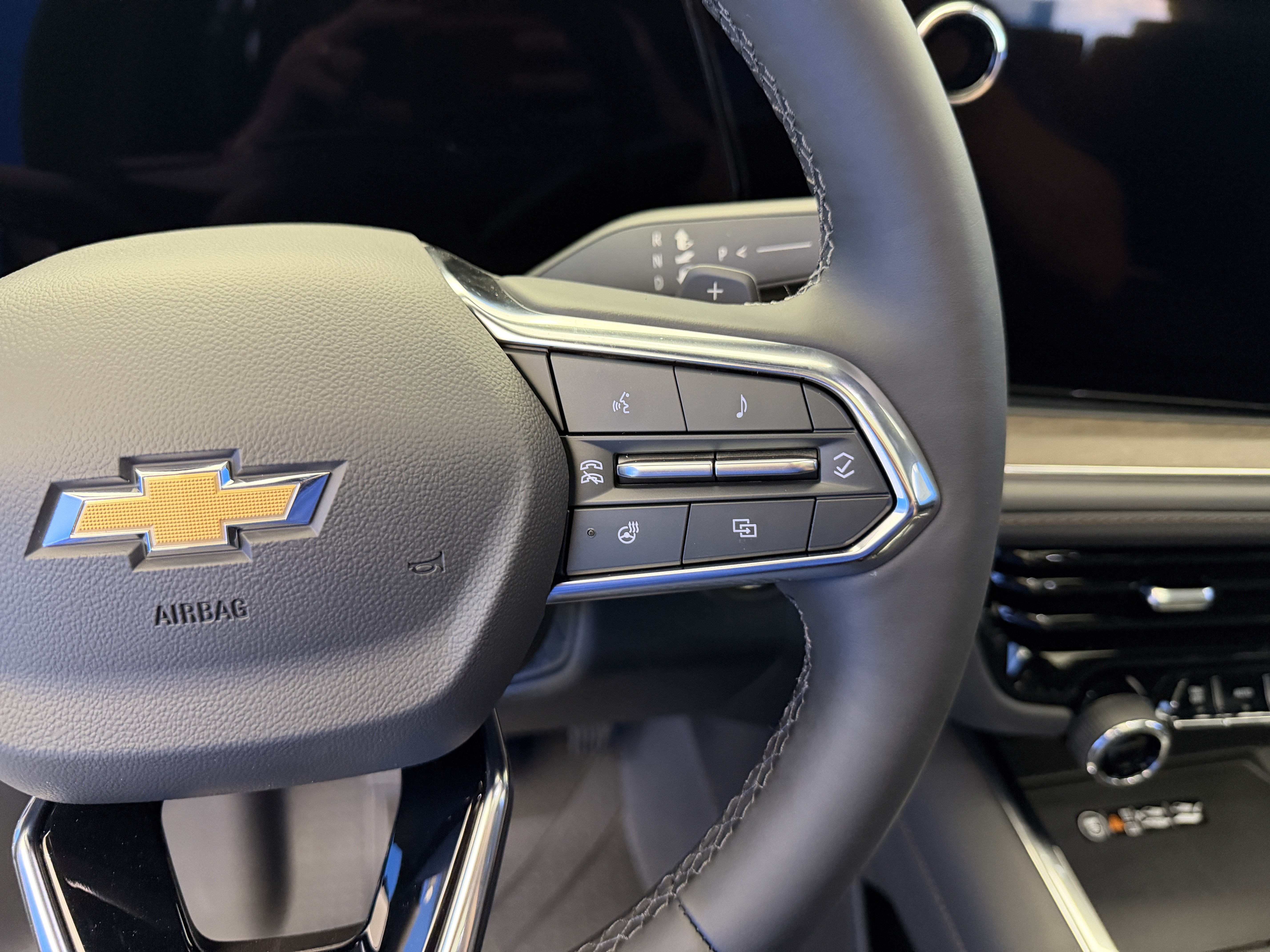 2026 Chevrolet Suburban High Country - Photo 19