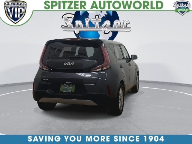 Used 2024  Kia S image 10