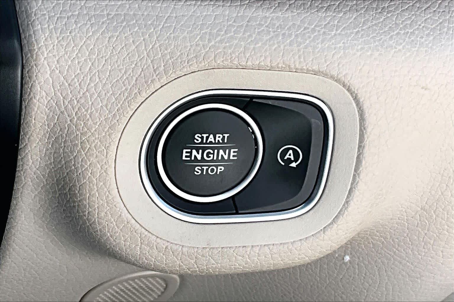 Used 2021 Polar White Mercedes-Benz GLE 350 image 31