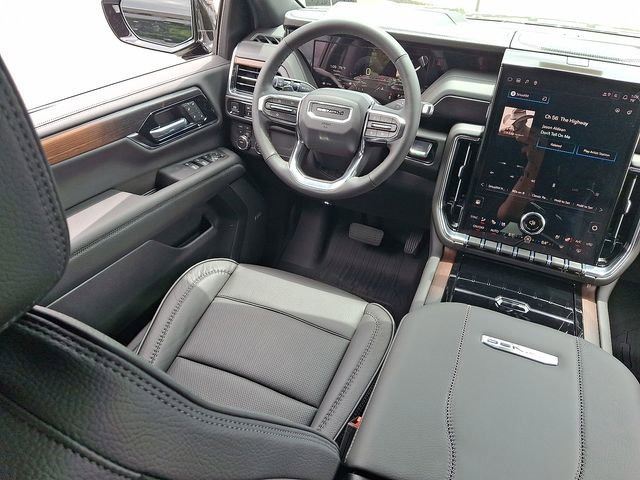 2026 GMC Yukon XL Denali - Photo 15