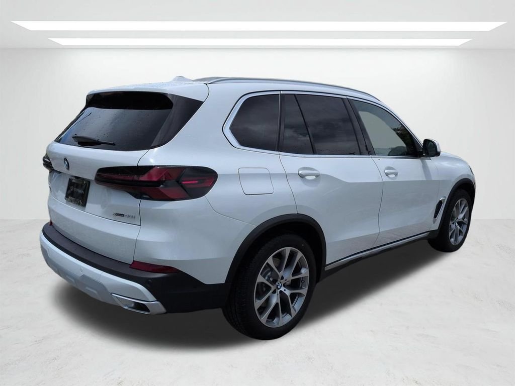 New 2026 Alpine White BMW xDrive40i image 4