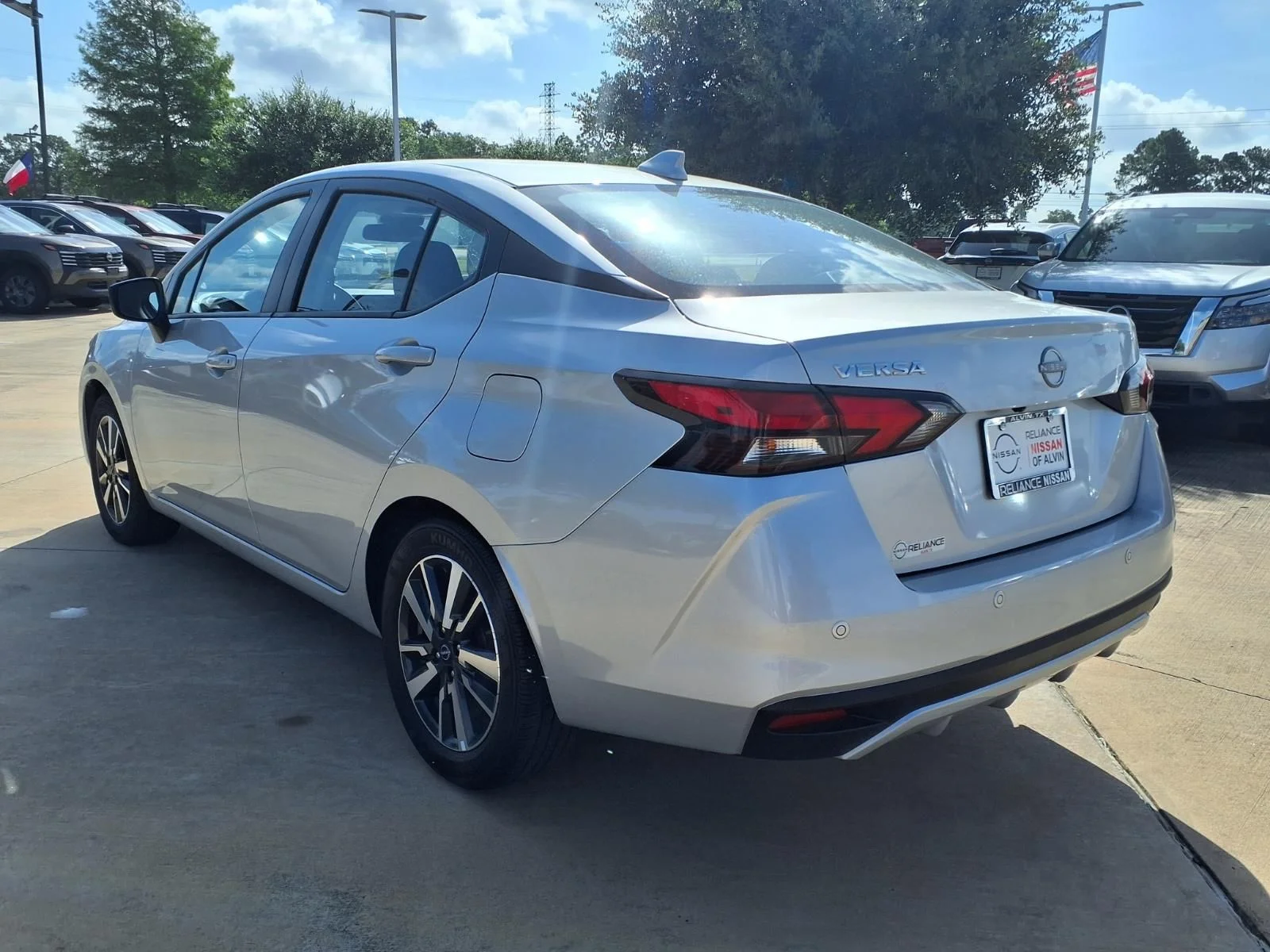 Used 2025 Nissan Versa Sedan SV with VIN 3N1CN8EV6SL833389 for sale in Friendswood, TX