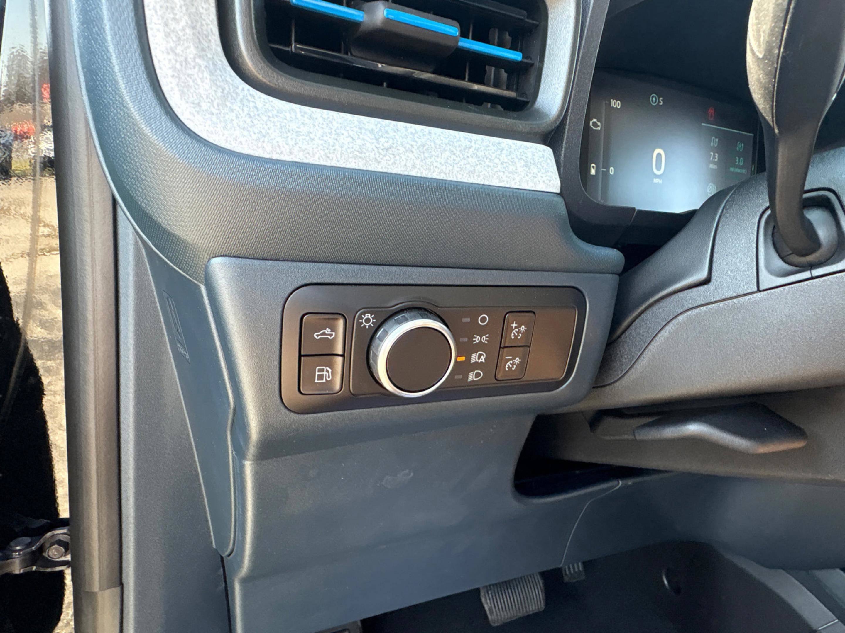 New 2026 Shadow Black Ford XLT image 19