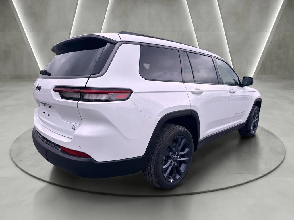 New 2026 Bright White Clearcoat Jeep  image 6