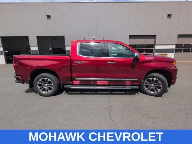 Used 2023 RADIANT RED TINTCOAT Chevrolet High Country image 5