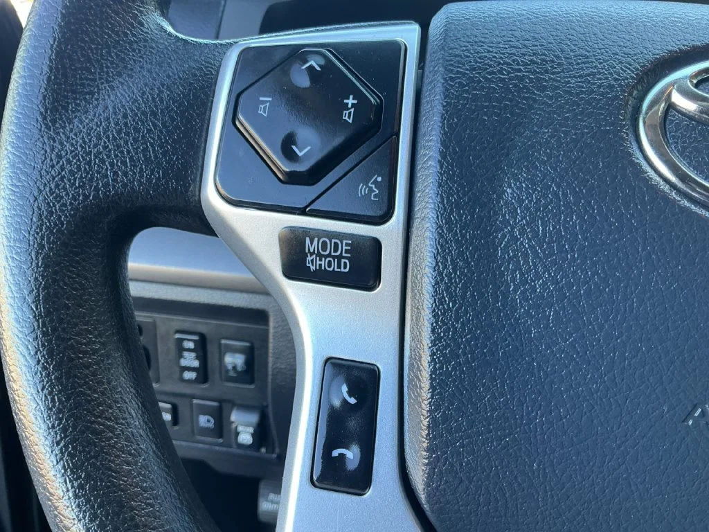Used 2020 Black Toyota SR5 image 26