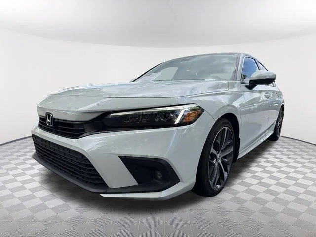 Used 2024 White Honda Touring image 1