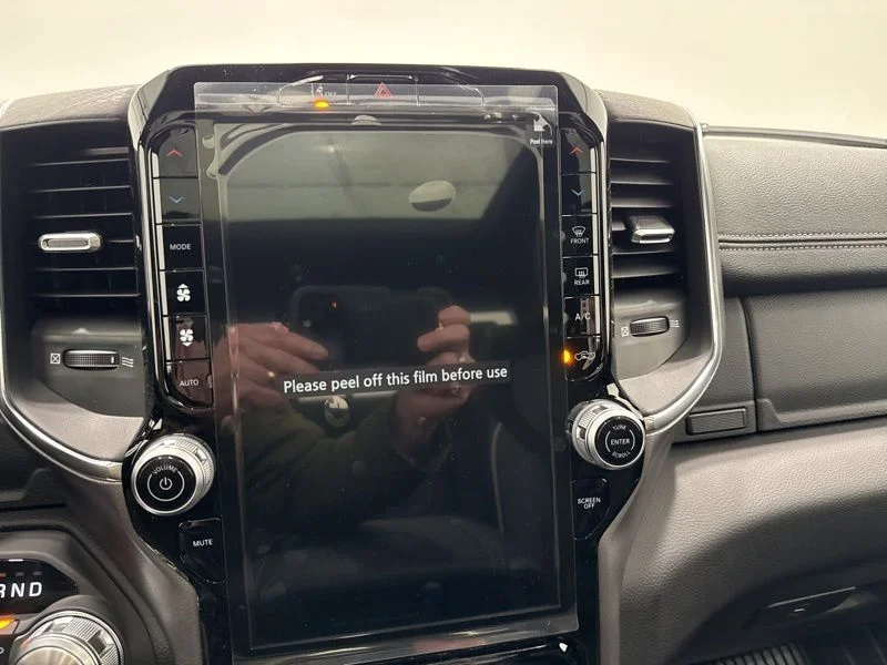 New 2026 Bright White Clear-Coat Exterior Paint RAM Laramie image 31