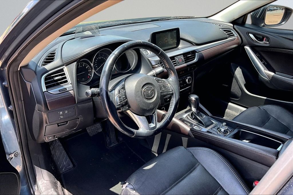 Used 2016 Blue Mazda i Grand Touring image 11
