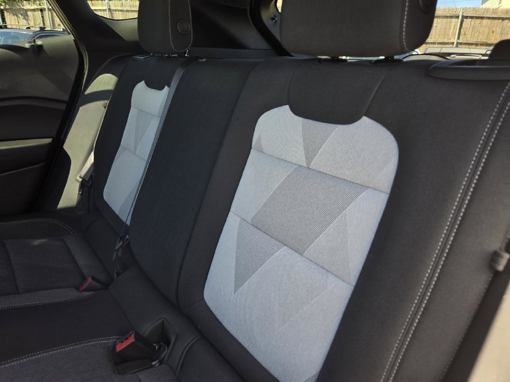 Used 2025 White Chevrolet 1RS image 13