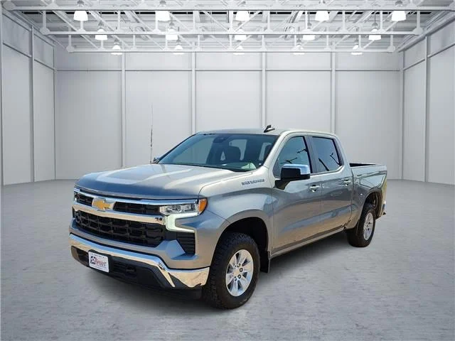 Used 2025 Gray Chevrolet LT image 1