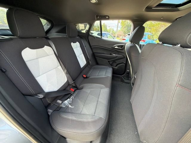New 2026 Sterling Gray Metallic Chevrolet 1RS image 30