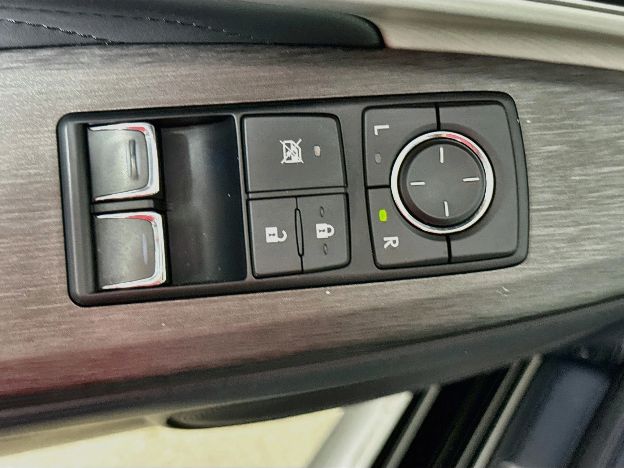 Used 2020  Lexus F Sport image 17