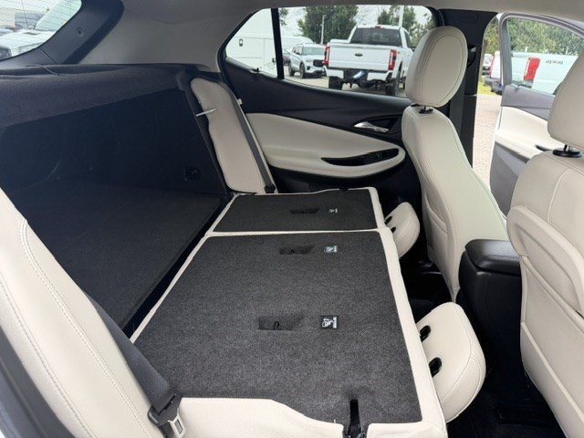 Used 2022 Summit White Buick Select image 32