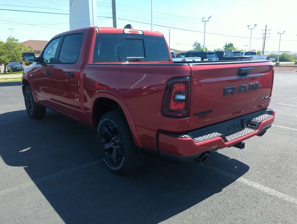 New 2026 Molten Red Pearl-Coat Exterior Paint RAM Big Horn/Lone Star image 6