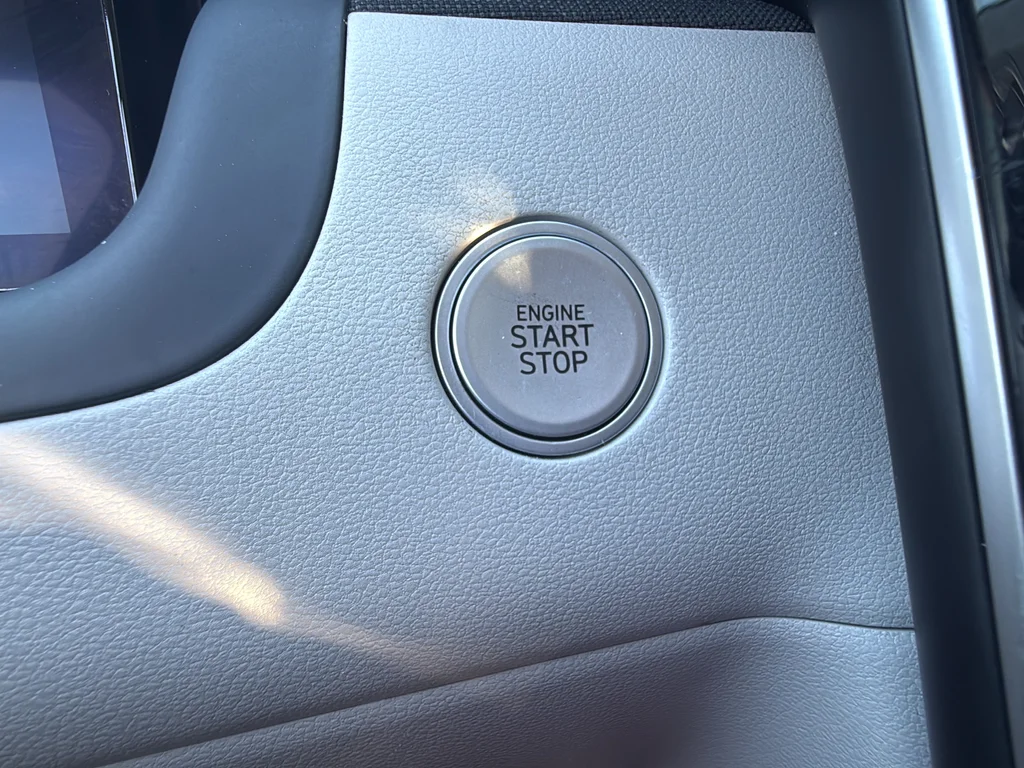 Used 2023 Silver Hyundai Limited image 13