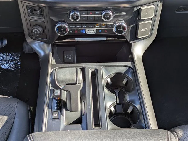 New 2026 Star White Metallic Tri-Coat Ford Lariat® image 19