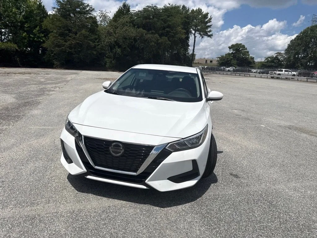 Used 2023 White Nissan S image 5