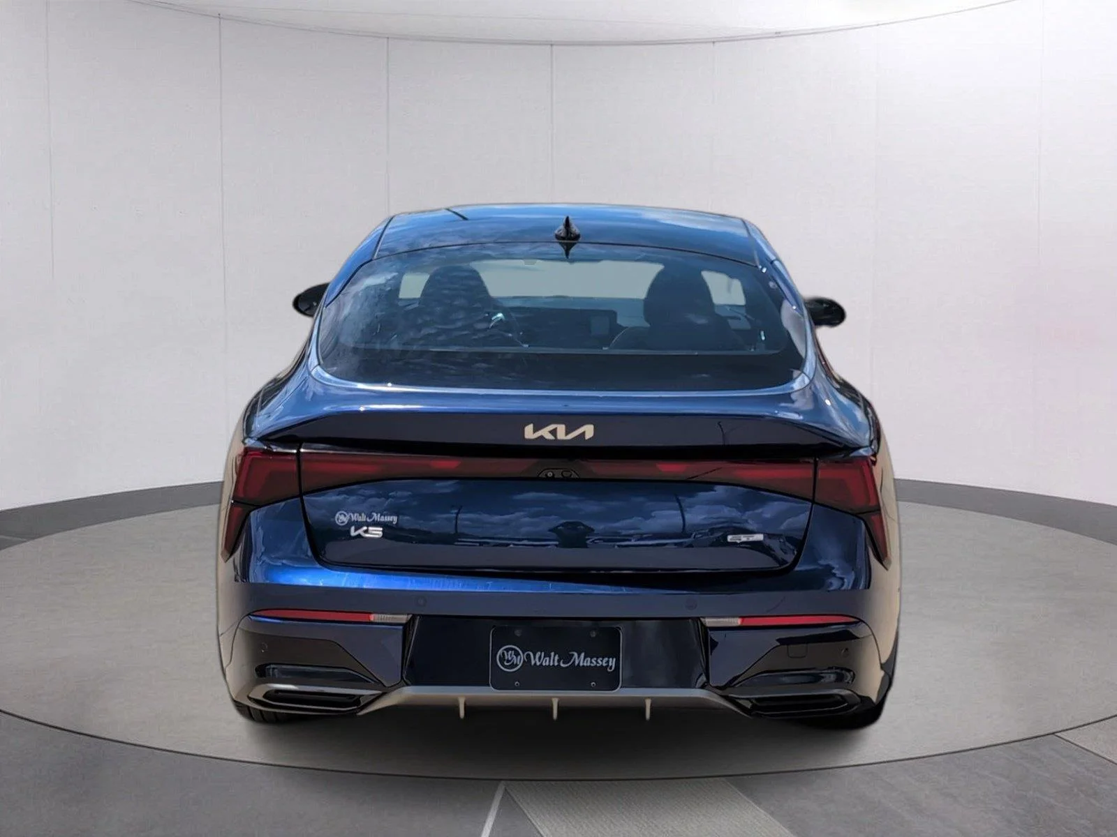 Used 2025 Yacht Blue Kia GT-Line image 4