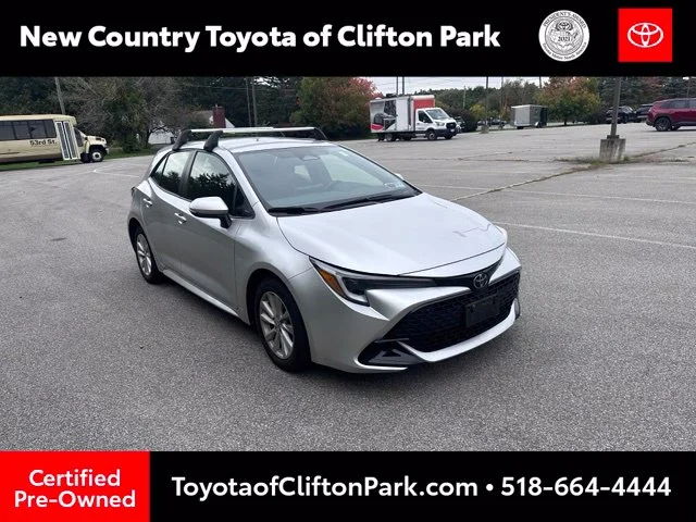 2024 Toyota Corolla Hatchback SE