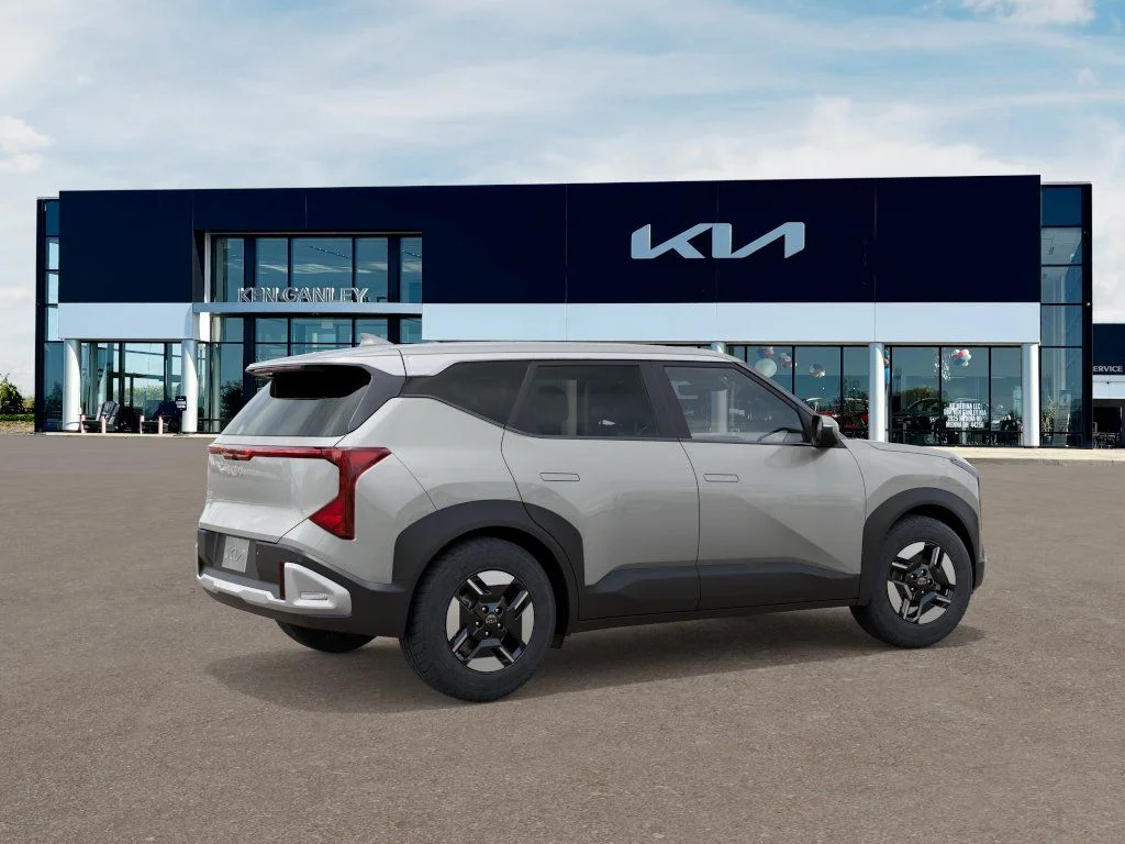 New 2027 Ivory Silver Kia LX image 6