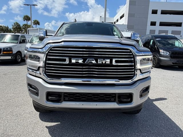 Used 2023 Silver Ram Laramie image 2