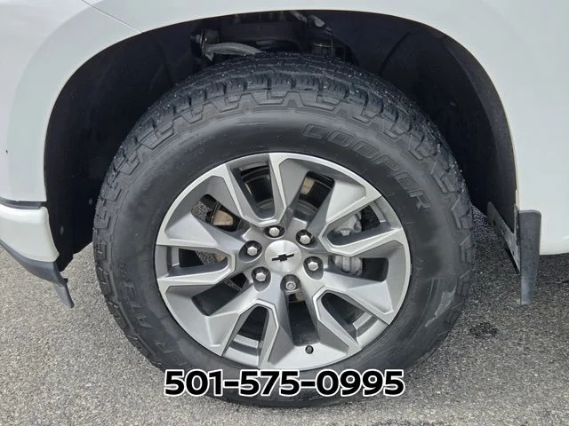Used 2019 White Chevrolet RST image 18