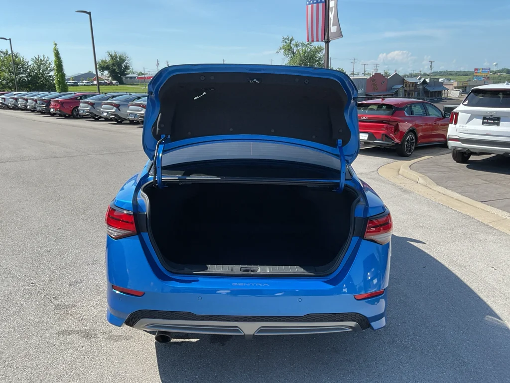 Used 2023 Electric Blue Metallic/Super Black Nissan SR image 15