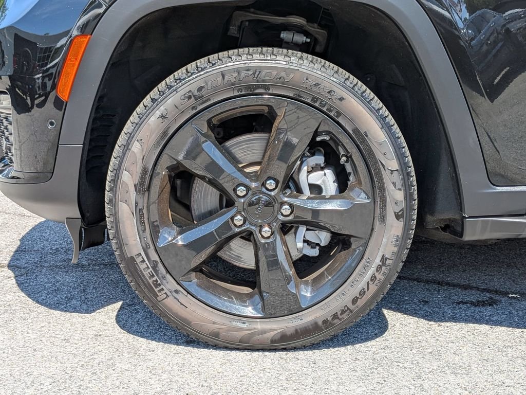 Used 2023 Black Jeep Limited image 33