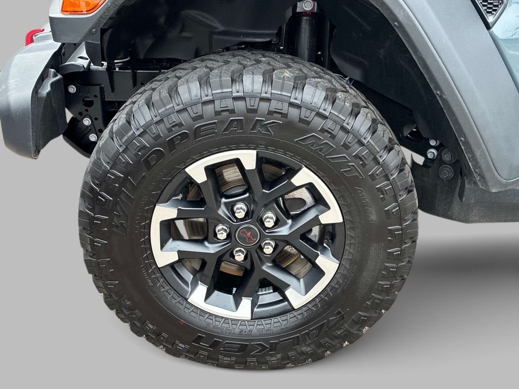 Used 2026 Gray Jeep Rubicon image 13