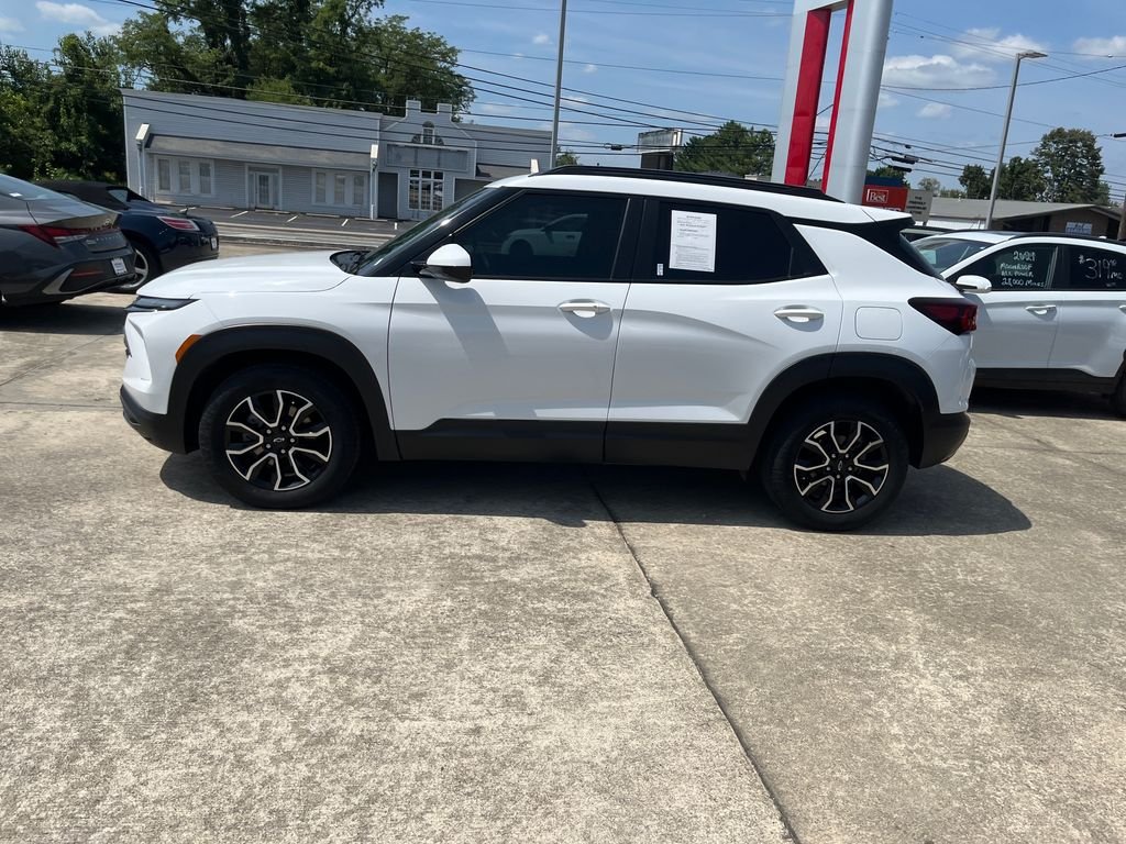 Used 2024 White Chevrolet ACTIV image 2