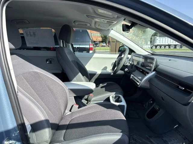 Used 2024 Blue Hyundai SEL image 15