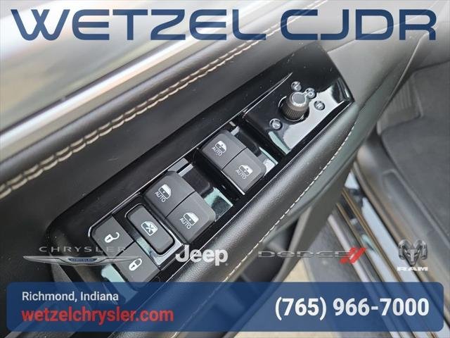 New 2026 High Gloss Black Jeep Grand Wagoneer image 12