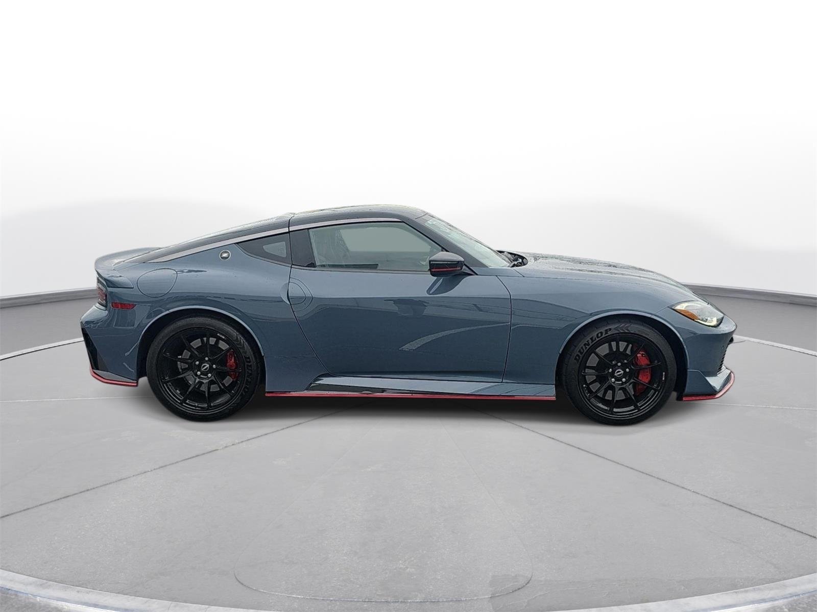Used 2024 Stealth Gray/Super Black Nissan NISMO image 5