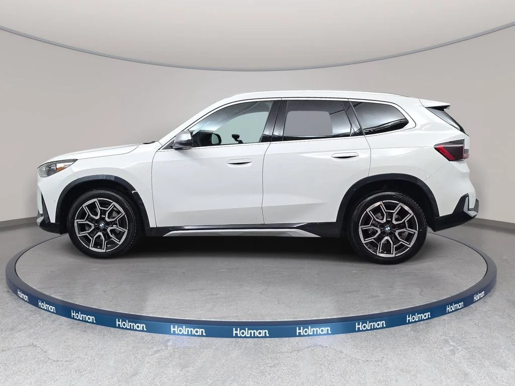 Used 2024 Alpine White BMW xDrive28i image 9