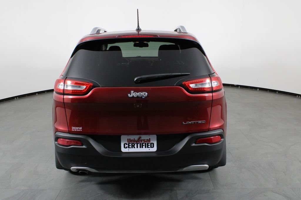 Used 2015 Red Jeep Limited image 9