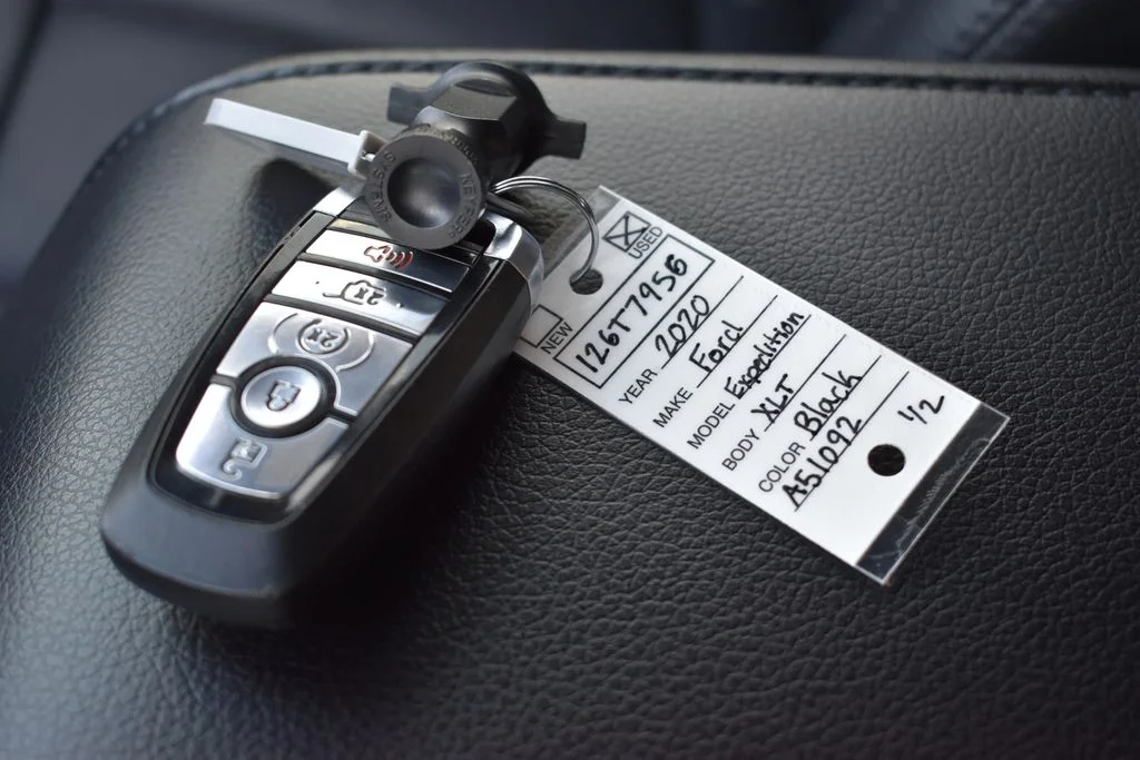 Used 2020 Agate Black Metallic Ford XLT image 14