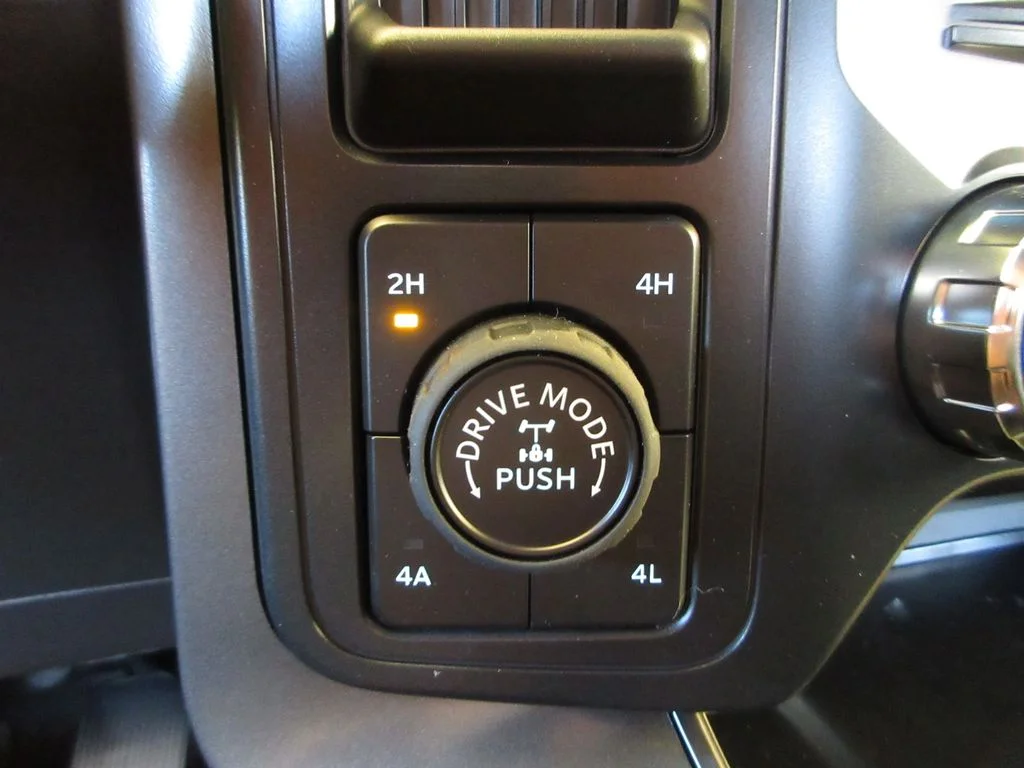 New 2026 Carbonized Gray Metallic Ford Lariat image 21