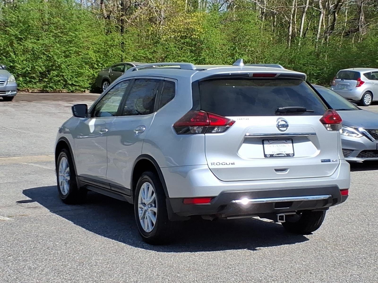 Used 2019 Gun Metallic Nissan S image 9