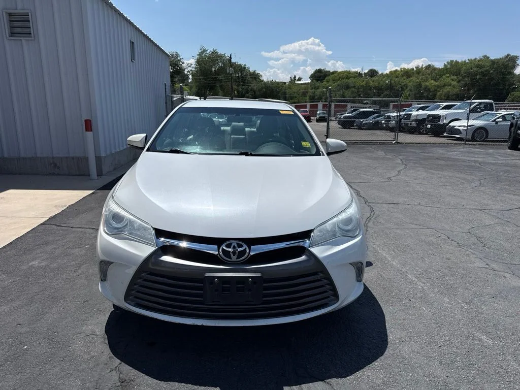 Used 2016 White Toyota XLE image 8